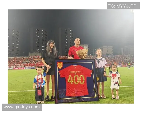 川渝德比再添精彩蓉城官方祝贺铜梁龙冲超成功期待明年中超对决